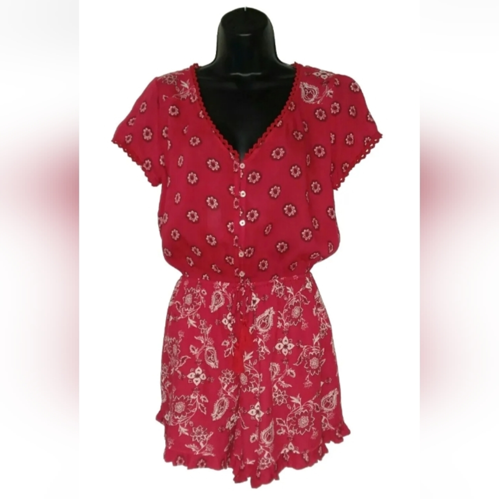 Hollister Womens Size S Red Floral Romper Jumpsuit Shortalls w/ Tassels New
